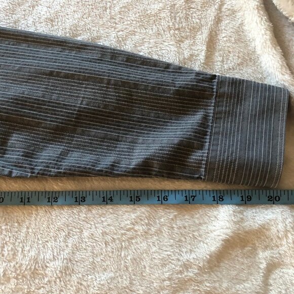 NWOT Calvin Klein Grey Casual Dress Shirt Size Large - Picture 6 of 7